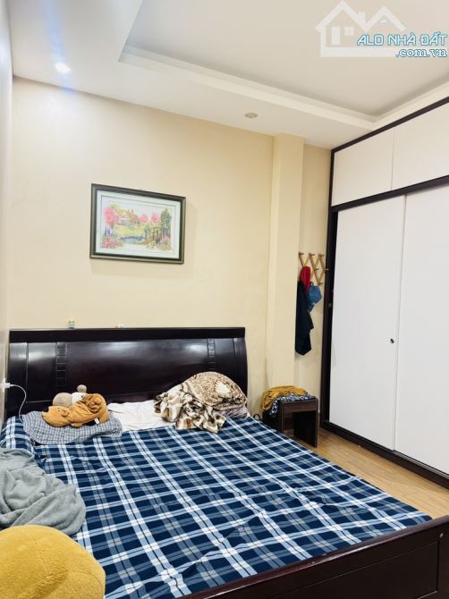 ĐỊNH CÔNG HẠ 48M x 3 TẦNG - 3 PHÒNG NGỦ  - 3,7 T.ỶYYY 1 NHÀ RA MẶT PHỐ - Ô TÔ CHẠY QUA NHÀ - 3
