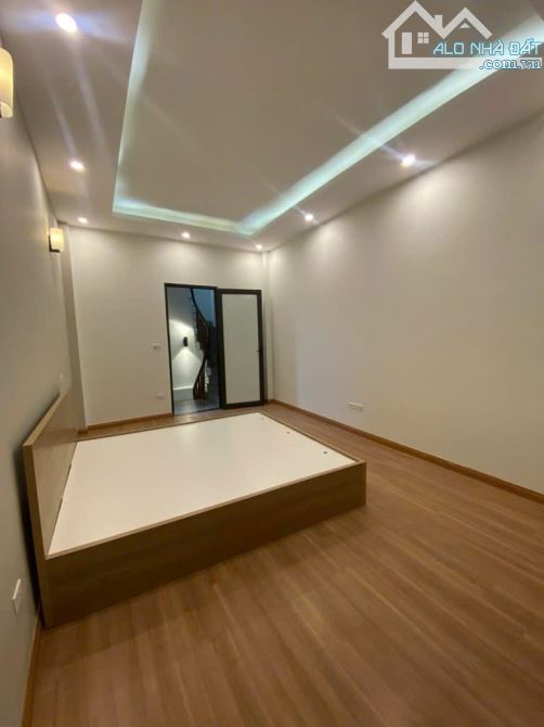 Chủ nhà cần tiền nên bán gấp nhà đẹp TẠI MỸ ĐÌNH 35M2 X 5 TẦNG, 3 PHÚT - 3