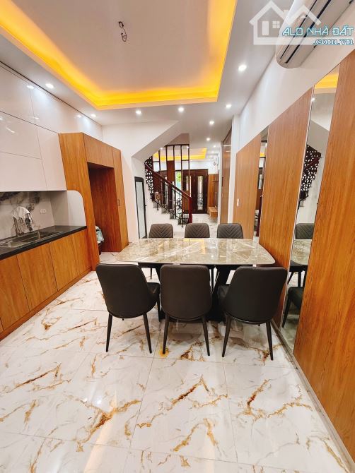 Bán nhà đẹp Đại Cát - Bắc Từ Liêm, ô tô vào nhà, 4 thoáng, tiện ích - tặng full nội thất - 3