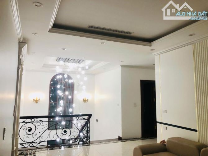 BÁN BIỆT THỰ - LẠC LONG QUÂN - TÂY HỒ - 210M2 - SỔ ĐỎ - 3