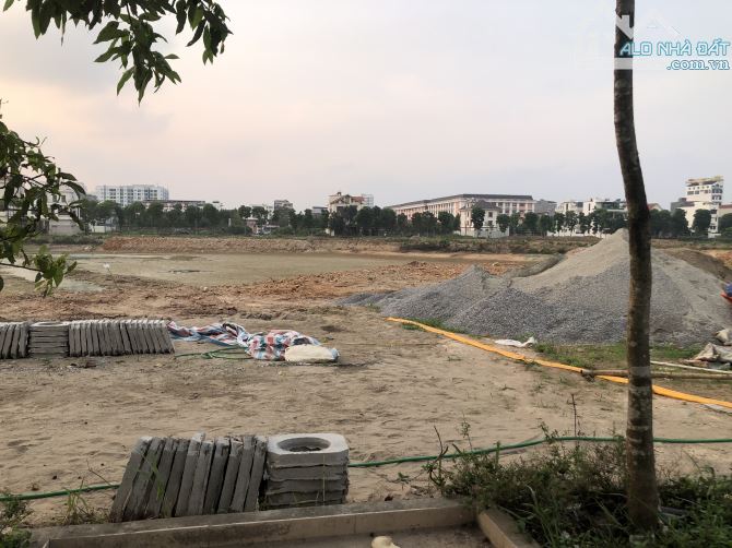 Bán Lô OBT 16 Đại Hoàng Long Tp Bắc Ninh, Hướng Đông Nam View Vườn Hoa - 3