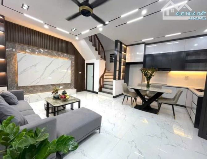 Duy nhất 1 căn 4,35 tỷ - 35m2 - 5T, ngõ nông sát phố Liên Mạc ỏ ngay. - 3