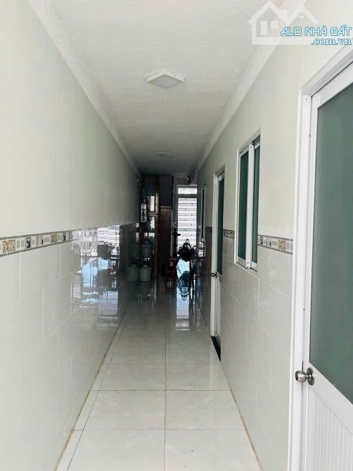 Cần tiền bán căn Nhà mặt tiền Sổ riêng thổ cư,phường Tân Phong,giá 3 tỷ 100 triệu có bớt l - 3