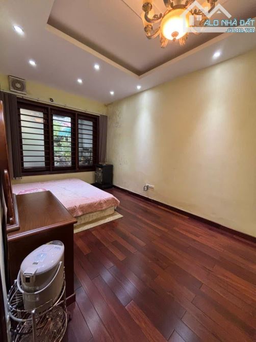 Bán nhà phố Thuỵ Khuê, Tây Hồ, 20m ra mặt phố, Ô tô đỗ cửa 149m2, mặt tiền 6.7m giá 38 tỷ - 3