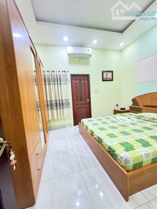 Siêu Phẩm nhà Hồ Văn Long  hẻm 6m thông 1 trục đường số 7-57m2,4Tầng Nhỉnh 5tỷ - 3