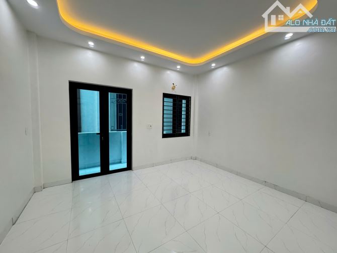 Nhà 3 tầng mới đẹp ngõ nông đường Thượng Lỗi - 3