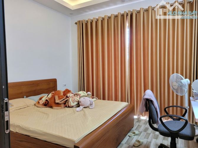 Bán Nhà 3.5 tầng móng khoan nhồi Đồng Hòa Kiến An Hải Phòng oto 4 chỗ vào nhà giá 3.45 tỷ - 4