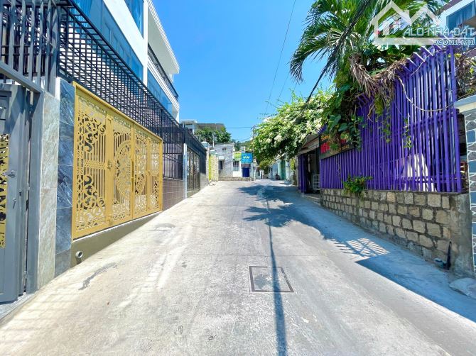 Bán nhà mới xây 79,5m2 đường Mai An Tiêm, Nha Trang - 4