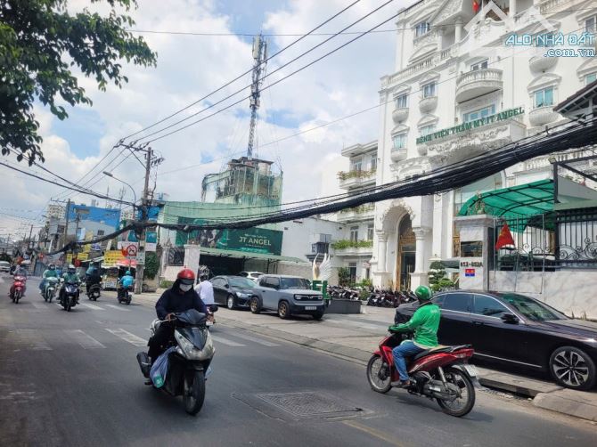 NHÀ Ở 3 ĐỜI ADV, QUẬN 6 - 3 TẦNG - GẦN 60M2- 4PN- NHỈNH 5 RẺ ƠI LÀ RẺ - 4