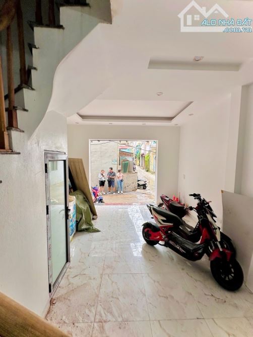 NHÀ 5 TẦNG,38m-Ô TÔ ĐỖ CỬA PHƯỜNG PHÚ LƯƠNG HÀ ĐÔNG 5,6 TỶ - 4