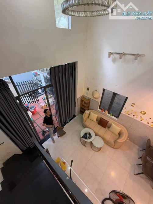 Bán Nhà Lửng Đúc, kiệt lớn sát biển Nguyễn Tất Thành. 70m2 đất - 4