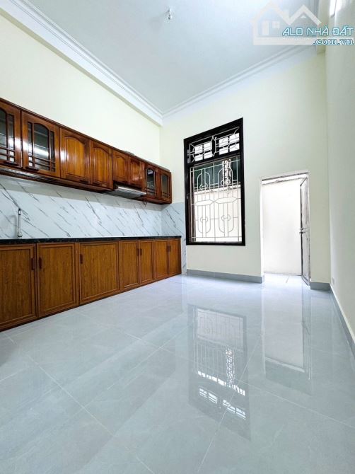 2  THOÁNG - Ô TÔ- KINH DOANH - HÀNG HIẾM CỰC ĐẸP - 4