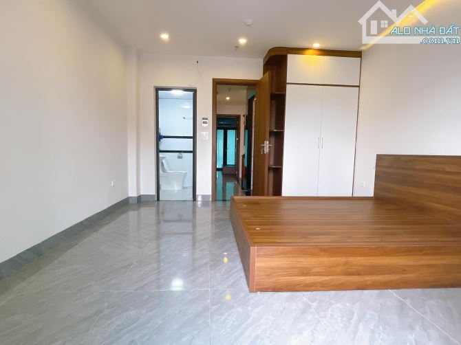 BÁN NHÀ NGỌC TRỤC . NHÀ 7 TẦNG THANG MÁY 11 PHÒNG. GIÁ 11,2 TỶ . MUA NHANH - 4