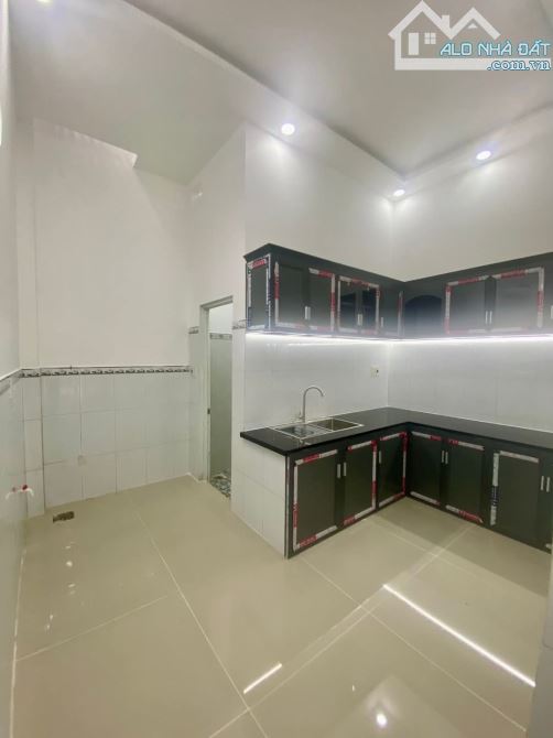 NHÀ 2 TẦNG - MẶT TIỀN ĐƯỜNG NHỰA TRẦN THỊ BỐC - THỚI TAM THÔN HÓC MÔN ĐI BỘ RA CHỢ HÓC MÔN - 4
