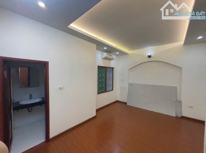 Nhà đẹp phân lô Nguyễn Khang, ô tô đỗ cửa, chạy vòng quanh, kinh doanh đỉnh, 40m2, 13.x tỷ - 4