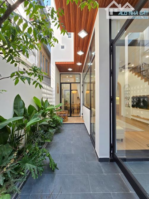 Bán căn nhà 3 Tầng Lý Tự Trọng, 2 mặt kiệt, 80m2 - 4