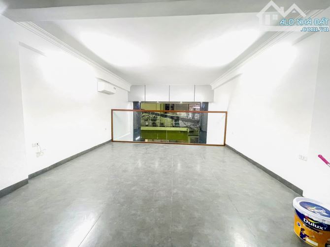 Tòa văn phòng Vũ Tông Phan, gần phố, Ô tô, dt 43m 7 tầng TM 4.6m mặt, Giá 16 tỷ. - 3