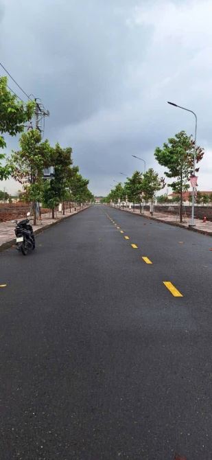 Kẹt tiền bán gấp lô đất ngay đường NC, sau tòa nhà TTHC, 600triệu - 75m2 - sổ sẵn - 4