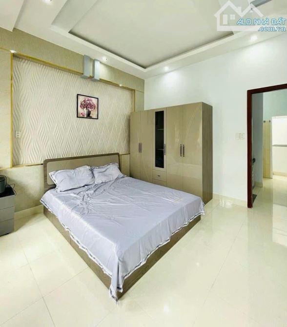Cô Sáu cần bán gấp nhà hẻm 1/ đường Tôn Đản Q4 giá 3 tỷ 2 / 65m2, Săn HĐ thuê 16tr - 4