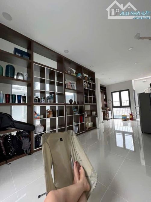 BÁN NHÀ 4 TẦNG.MT NGUYỄN HỮU TIẾN.P TÂY THẠNH . TÂN PHÚ. DT 160M . GIÁ 23.5 TỶ - 4