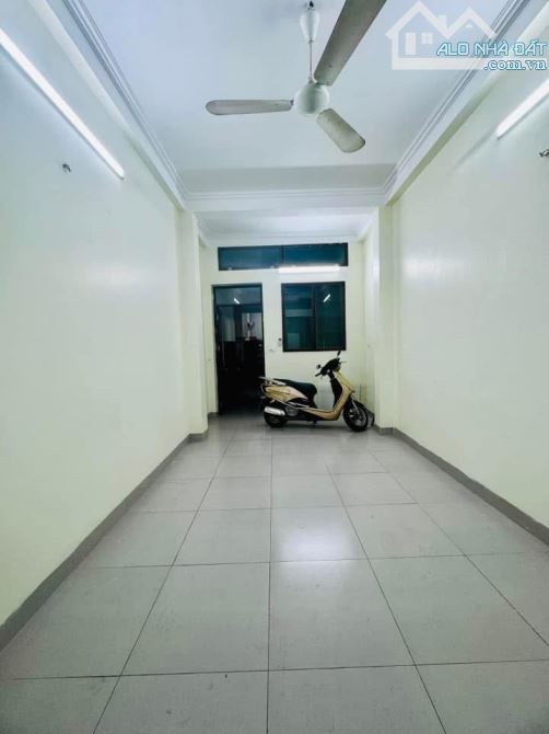 Bán nhà ngõ 454 Minh Khai, Hai Bà Trưng, 54m2x4T, giá 13 tỷ, oto vào nhà, ô chờ thang máy - 4
