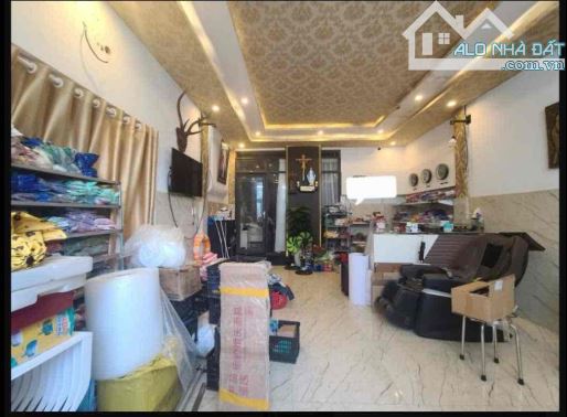 TÒA CĂN HỘ NGŨ HÀNH SƠN-NGAY ĐẠI HỌC KINH TẾ -150M2 - 4 TẦNG-THANG MÁY-DT:80 TR/TH-14 TỶ - 4
