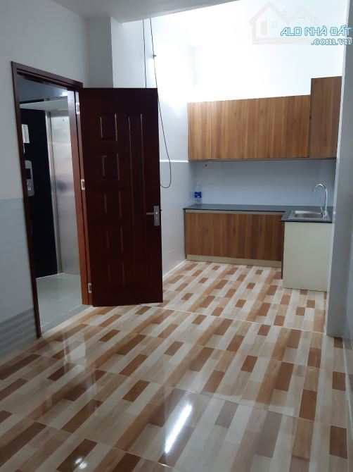 Bán nhà hẻm Âu Dương Lân Phường 3 Quận 8. Nhà nở hậu, đang cho thuê thu nhập 40 triệu/ thá - 4