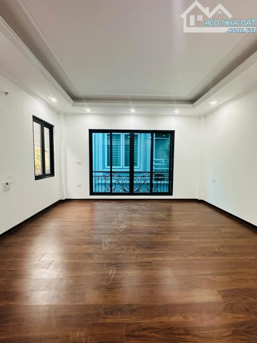 ĐỘI CẤN - NHÀ ĐẸP 6 TẦNG THANG MÁY - NGÕ NÔNG, GẦN PHỐ - 4