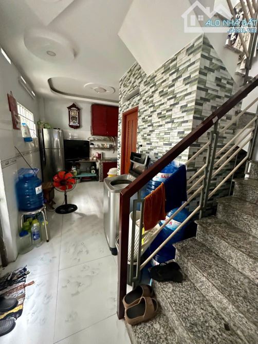 Bán nhà căn góc 2 mặt hẻm Dạ Nam Phường 1 Quận 8. Căn góc 2 mặt hẻm, hẻm xe hơi, gần Cầu C - 4
