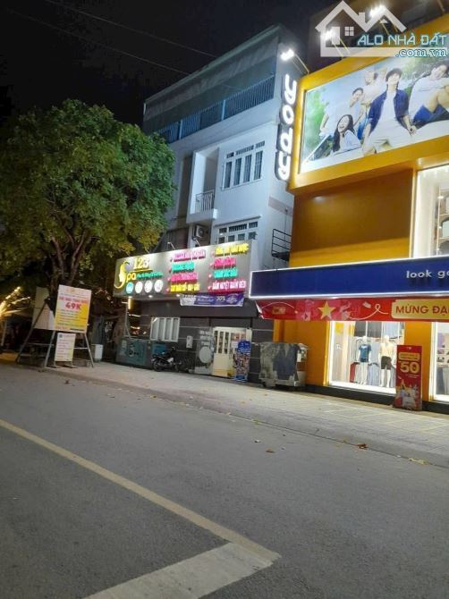 Cho thuê nhà mặt tiền kinh doanh  Nhà : 1 trệt 3 lầu , KDC phú gia 2. Phường Trảng Dài . - 4