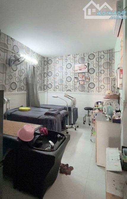 Bán nhà HXH ngay Kinh Dương Vương, Bình Tân, 67m² - 4.2x16 - 5 tầng, chỉ hơn 5 tỷ - 4