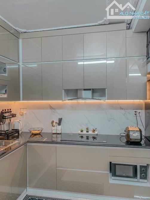 Gia đình không ở cần cho thuê gấp nhà tại phố Thụy Khuê DT 55m2x4T giá 15 tr có thang máy - 4