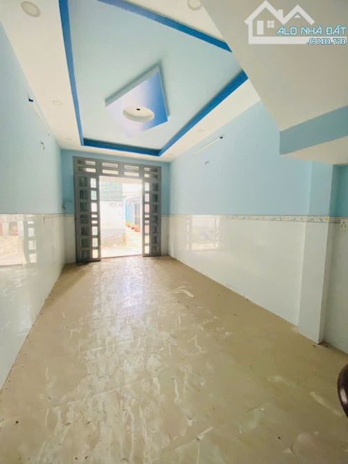NHÀ BÁN PHÚ ĐỊNH -GIÁP Q6-ĐÚC BTCT-NHĨNH 4 TỶ - 4
