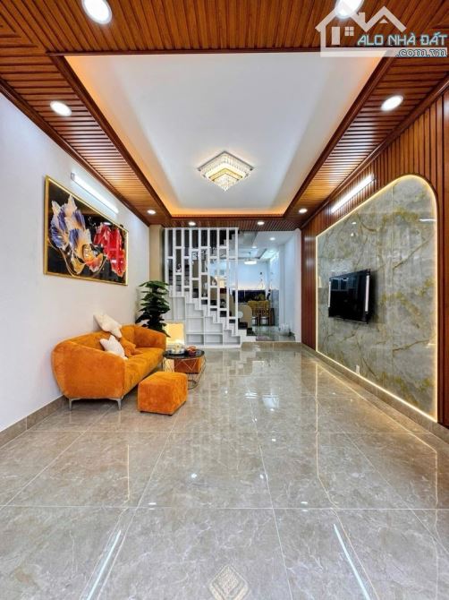 💥💥 SIÊU PHẨM 52M2, 4 TẦNG BTCT, NGÃ TƯ BỐN XÃ - SÁT MẶT TIỀN - NHỈNH 6 ĐỒNG - 4