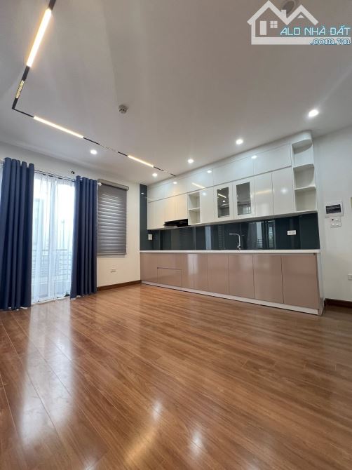 BIỆT THỰ LK NGUYÊN HỒNG💥84M2 x 5T💥 MT 6M💥34.8 TỶ💥NGÕ OTÔ DỪNG ĐỖ 24/7💥AN SINH ĐỈNH - 4