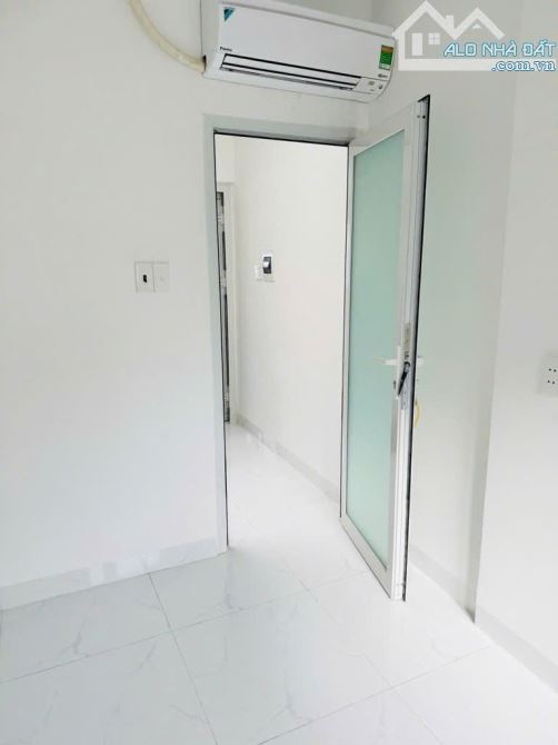 Bán nhà 2 mặt tiền hẻm Nguyễn Cửu Vân P17 Bình Thạnh 4 tầng BTCT 38m2 chỉ hơn 6 tỷ - 4