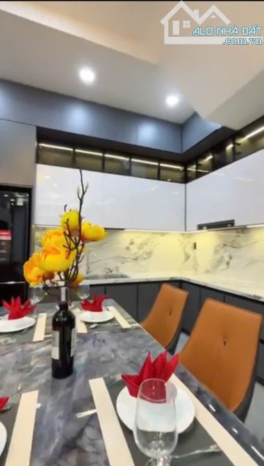 BÁN NHÀ 1 TRỆT 2 LẦU  - HỒ VĂN  CỐNG - THỦ DẦU MÔT - 4