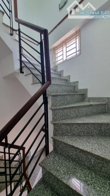 QUẬN 8- NGAY CHỢ RẠCH ÔNG- HẺM XE HƠI- 1 ĐỜI CHỦ- NỞ HẬU TÀI LỘC- CHỈ 6 TỶ 2 - 4