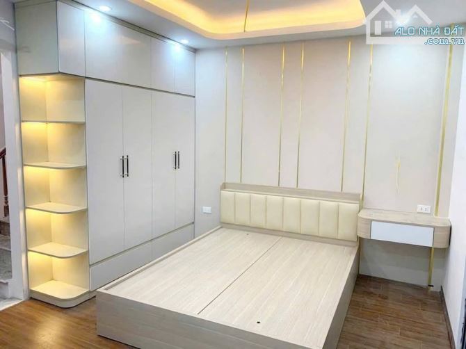 BÁN NHÀ KHUYẾN LƯƠNG - SÁT Ô TÔ TRÁNH - NỞ HẬU - 5 TẦNG MỚI ĐẸP - 5.8 TỶ - 4