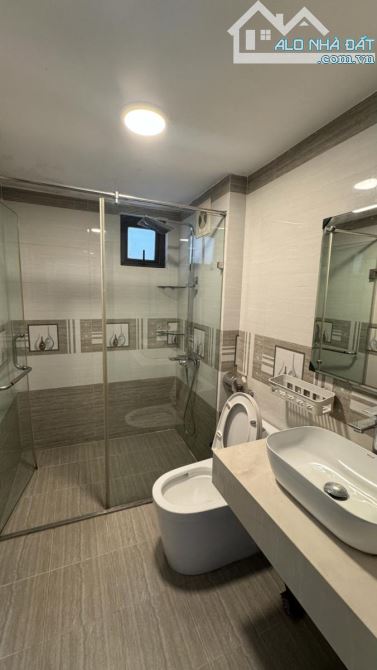 BÁN NHÀ 5 TẦNG MẶT NGÕ THÔNG, CẠNH HỒ TÂY, LẠC LONG QUÂN – SỔ VUÔNG, GIÁ CHỈ 9 TỶ - 4