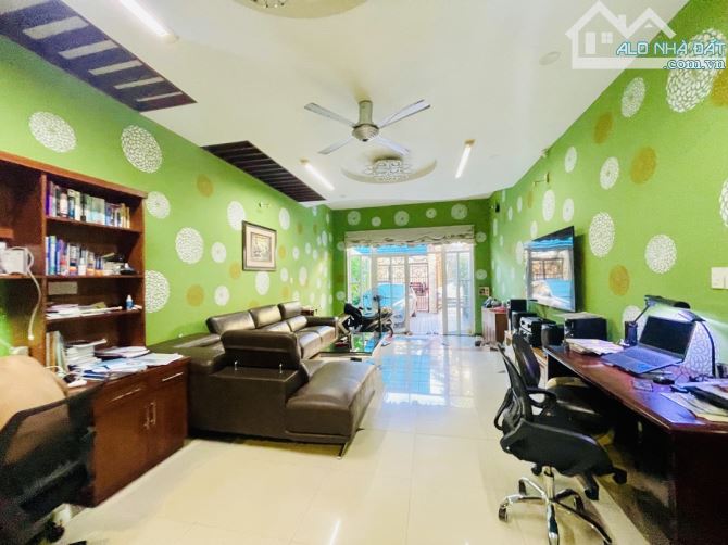 Bân Nhà Núi Thành - Gần Ngã 4 Quân Đoàn - 152m2 - Ngang 5m - Full Nội Thất - 10Tỷ6. - 4