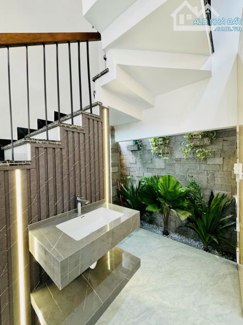 🎉 Có nhà 3 tầng “ngon ơ” ngay Trang Quan, An Đồng! 🏡 🛋️ Đầy đủ nội thất như khách sạn 5 - 4