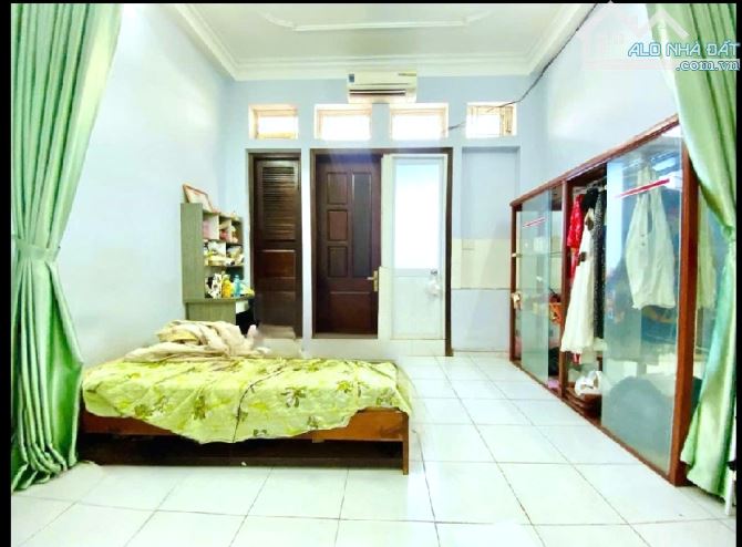 BÁN GẤP NHÀ 3 TẦNG 60M2, KHU PHÂN LÔ VIP TRƯỜNG CHINH, TÂN PHÚ. 9 TỈ - 4