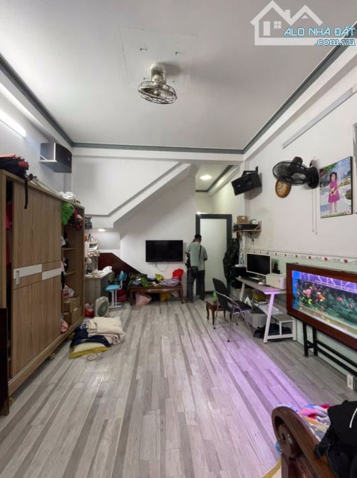 Bán nhà Hẻm Xe Hơi Đ.Bình Đông - Ngang 4m 4 tầng - Dòng Tiền Lớn Phường 15 Quận 8 - 5.7Tỷ - 4