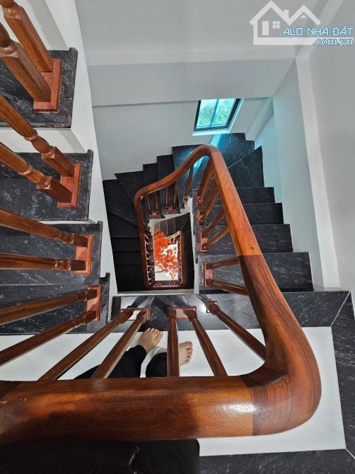 Bán nhà Lai Xá vị trí cực đẹp 5 tầng nhỉnh 5 tỷ - 4