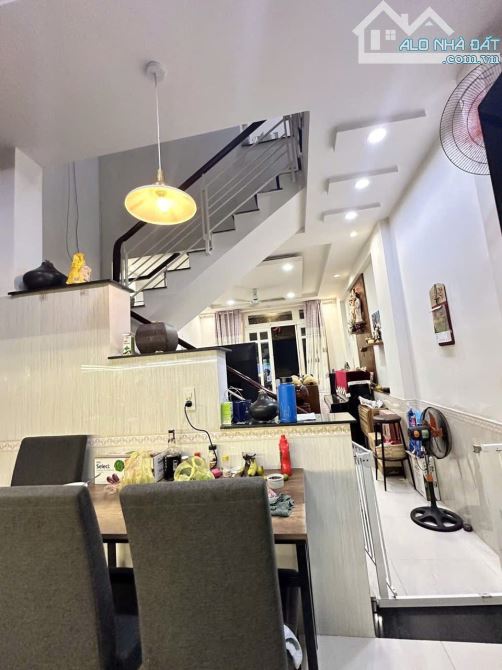 BÁN NHÀ HẺM 818 NGUYỄN KIỆM, P3, GÒ VẤP – 48M² – 3TẦNG –BV 175 – 5.2TỶ - 4