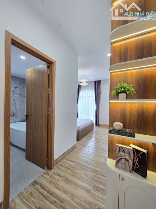 BÁN HOMSTAY 4 TẦNG – HỒ BƠI – CHÂU THỊ VĨNH TẾ- PHỐ TÂY AN THƯỢNG- 11.x Tỷ - 4