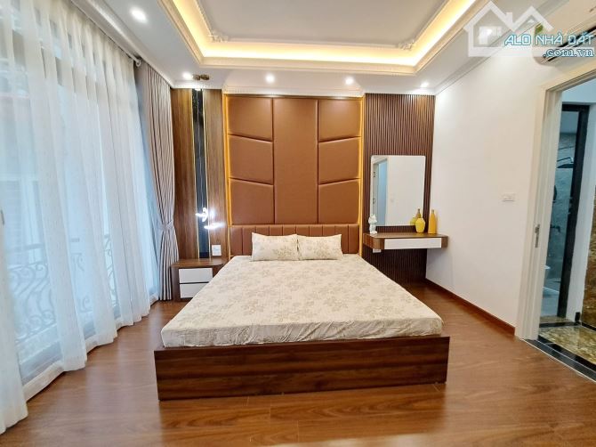 Cầu Giấy: Nhà 6 Tầng, Thang Máy, Nội Thất Cao Cấp – Chỉ 10.5 Tỷ!” - 4