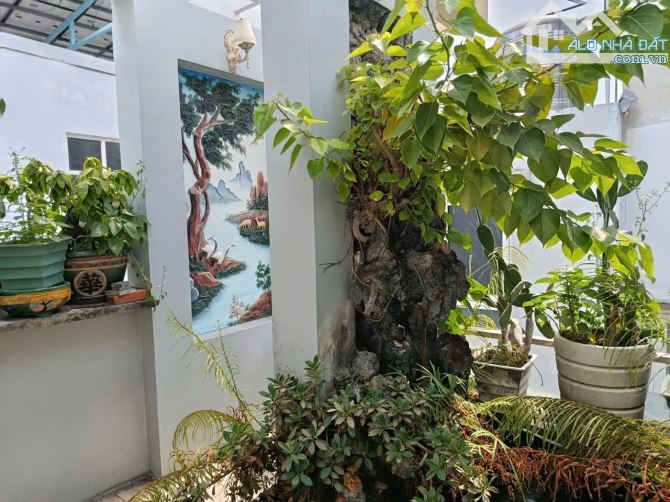 LÃNH BINH THĂNG QUẬN 11 - 40M2 KO LỘ GIỚI - HẺM Ô TÔ 4 TẦNG SÂN THƯỢNG. - 4