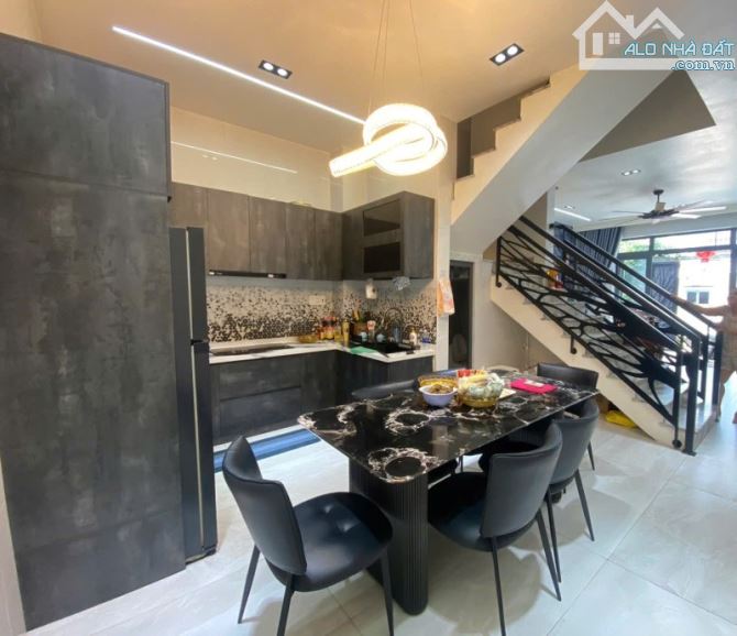 siêu phẩm 4 tầng 80m2 xe hơi đỗ cồng ngay trường hoa lư chỉ 7.5 tỷ - 4
